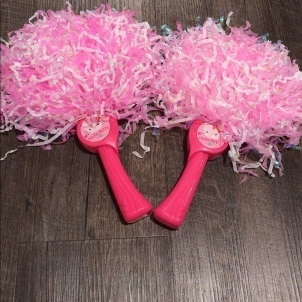 Hello Kitty Pom Poms